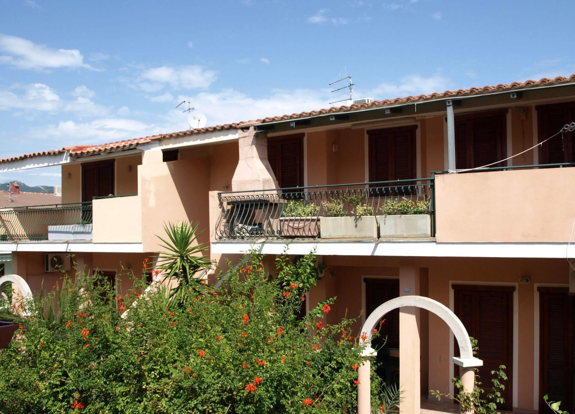 Appartamenti Simius Villasimius Bagian luar foto